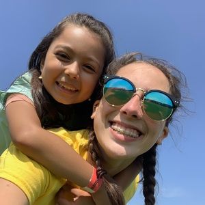 Meet your Posher, Katelyn